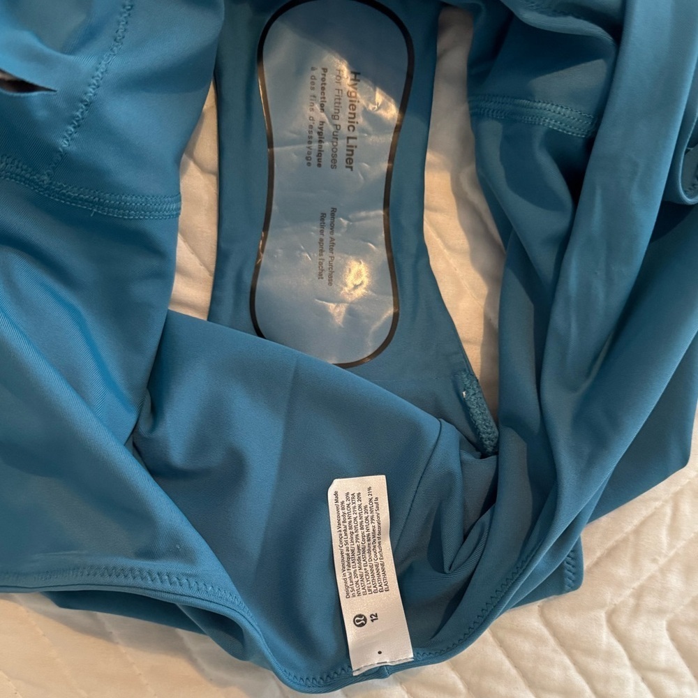 Lululemon Waterside Scoop One-Piece Swimsuit
Marlin NEW WITHOUT TAG 12 - Picture 8 of 16